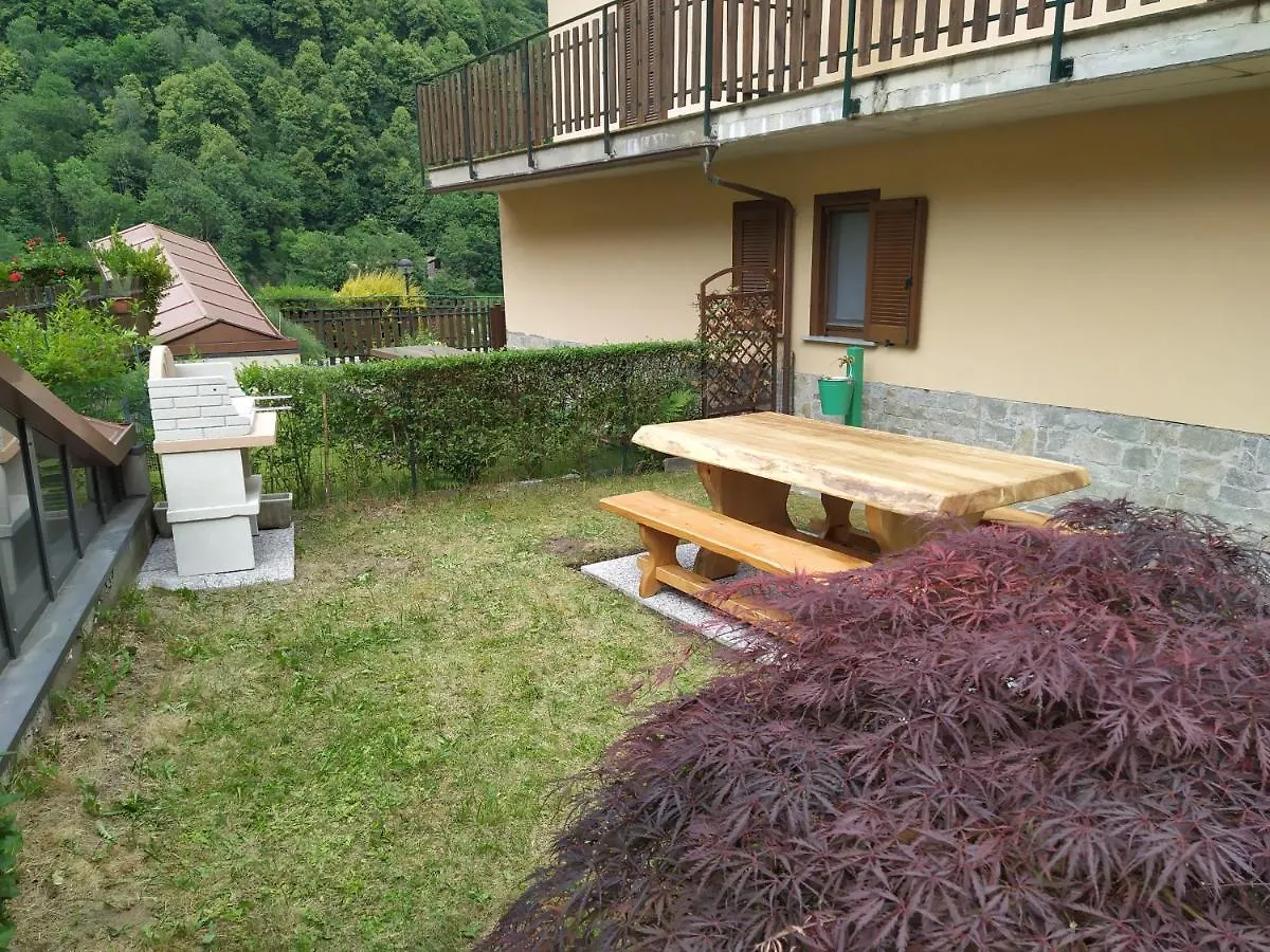 bilocale con giardino e box Villa Torre di Santa Maria