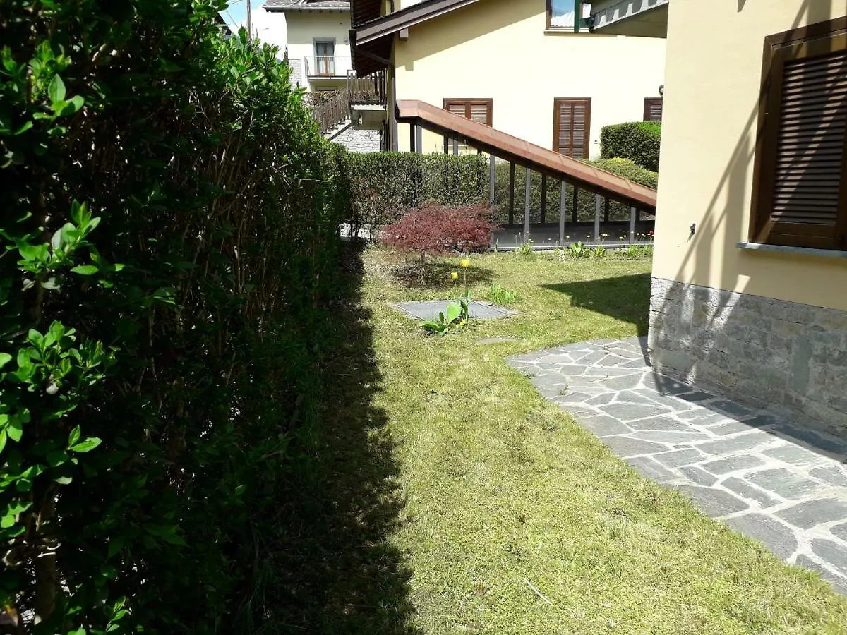 bilocale con giardino e box Villa Torre di Santa Maria